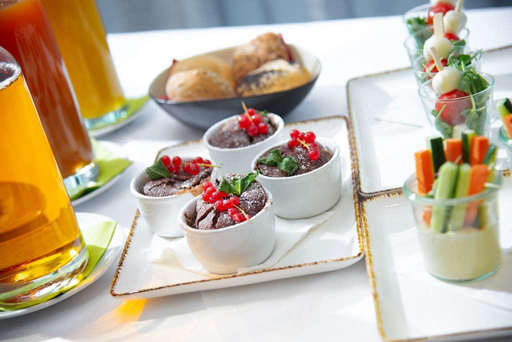 Hilton Garden Inn Wiener Neustadt Restaurante foto